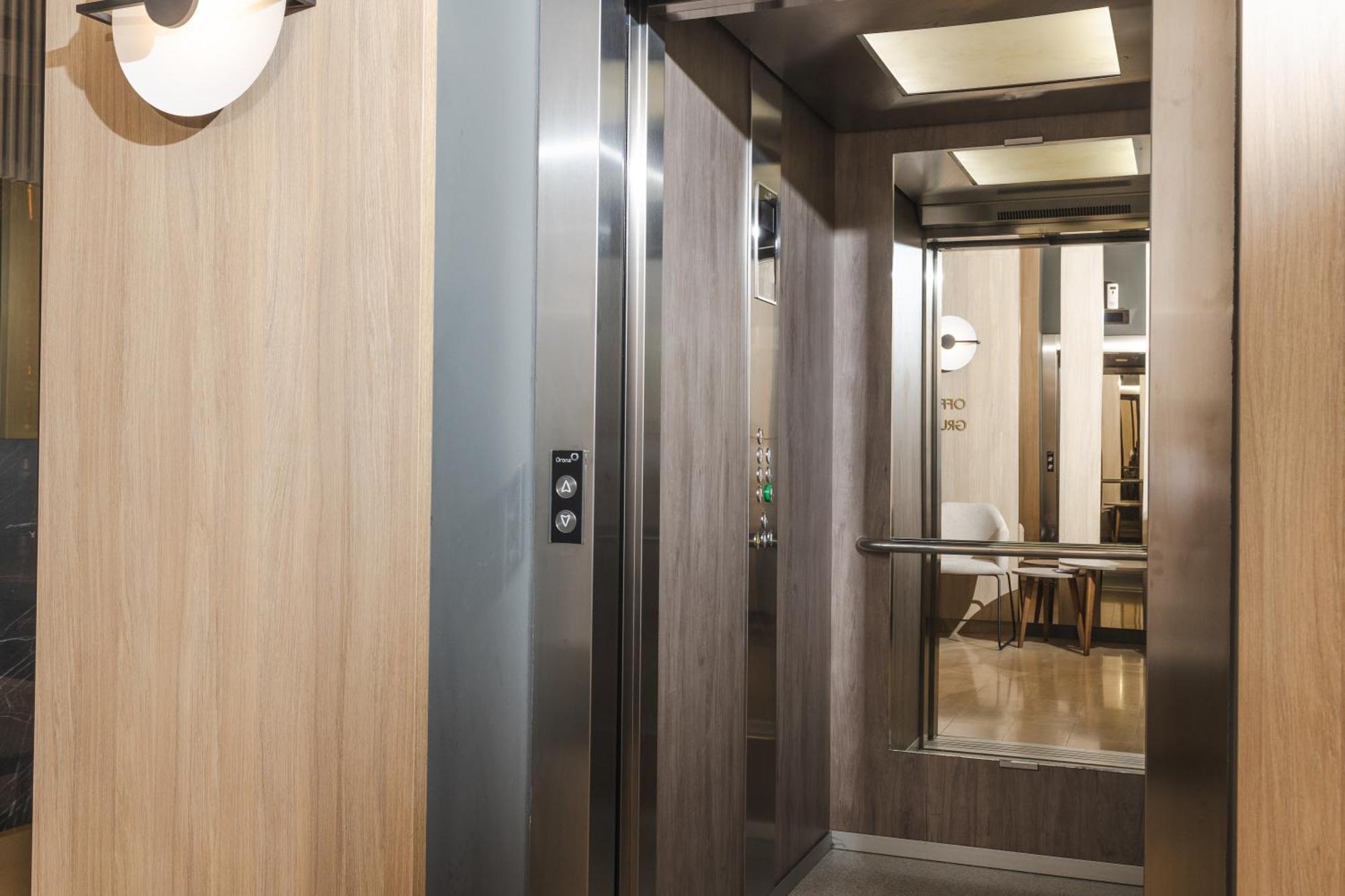 Hotel 219 Будва Екстериор снимка