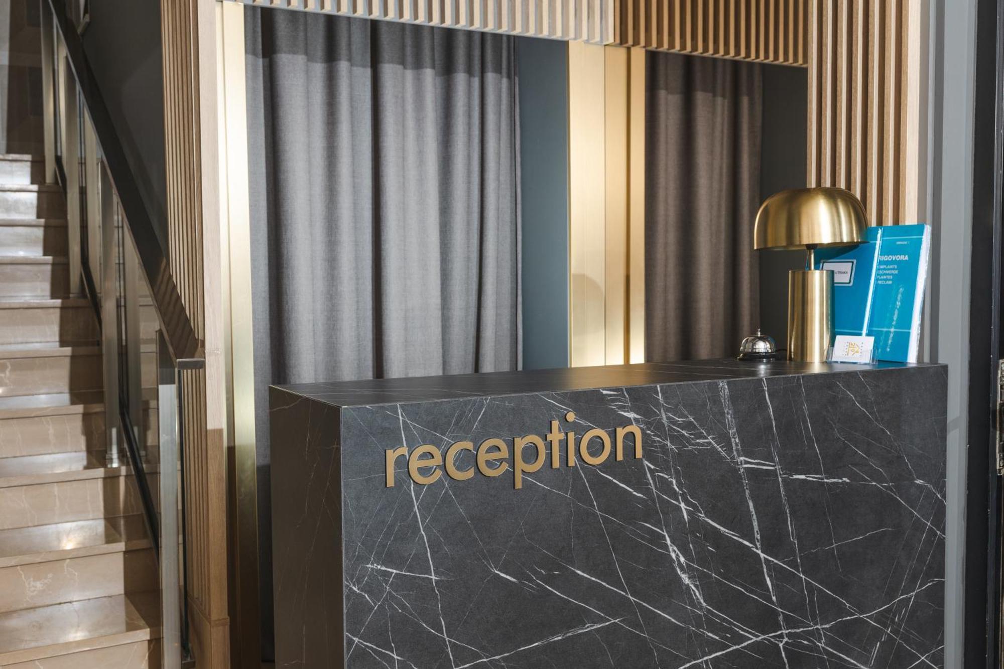 Hotel 219 Будва Екстериор снимка