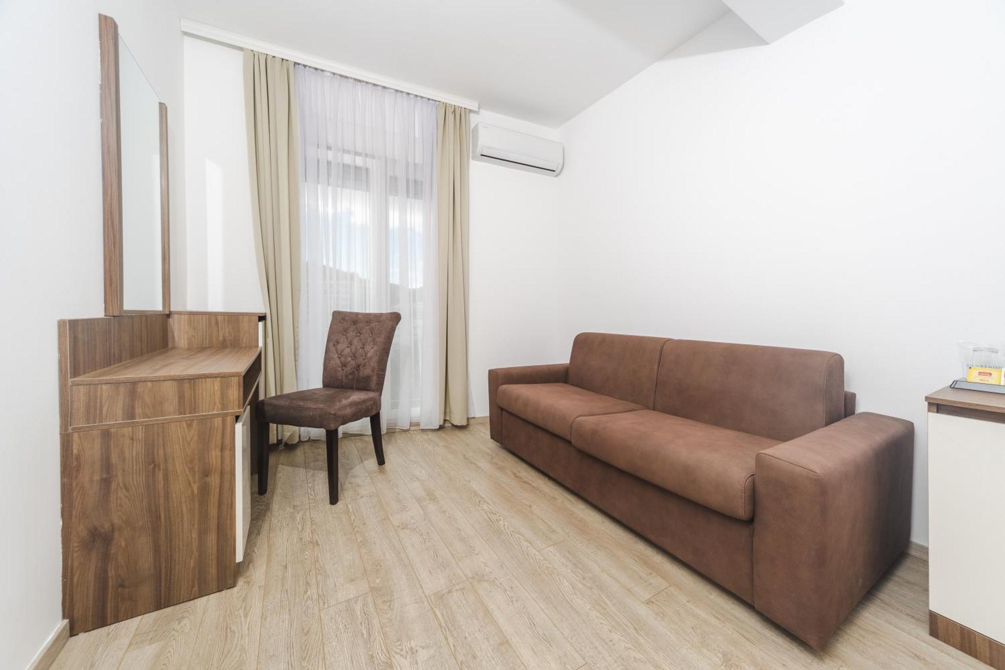 Hotel 219 Будва Екстериор снимка