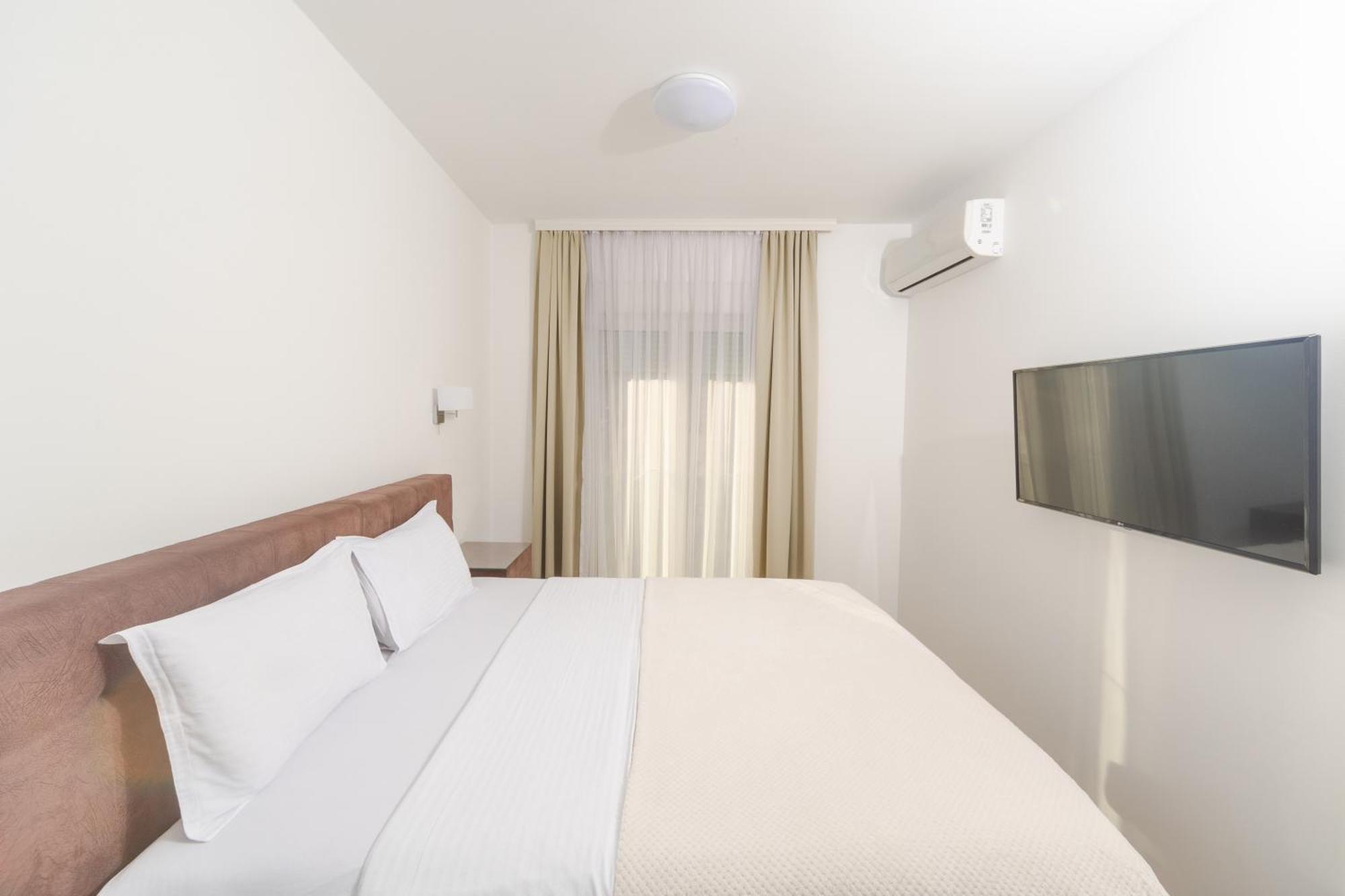 Hotel 219 Будва Екстериор снимка