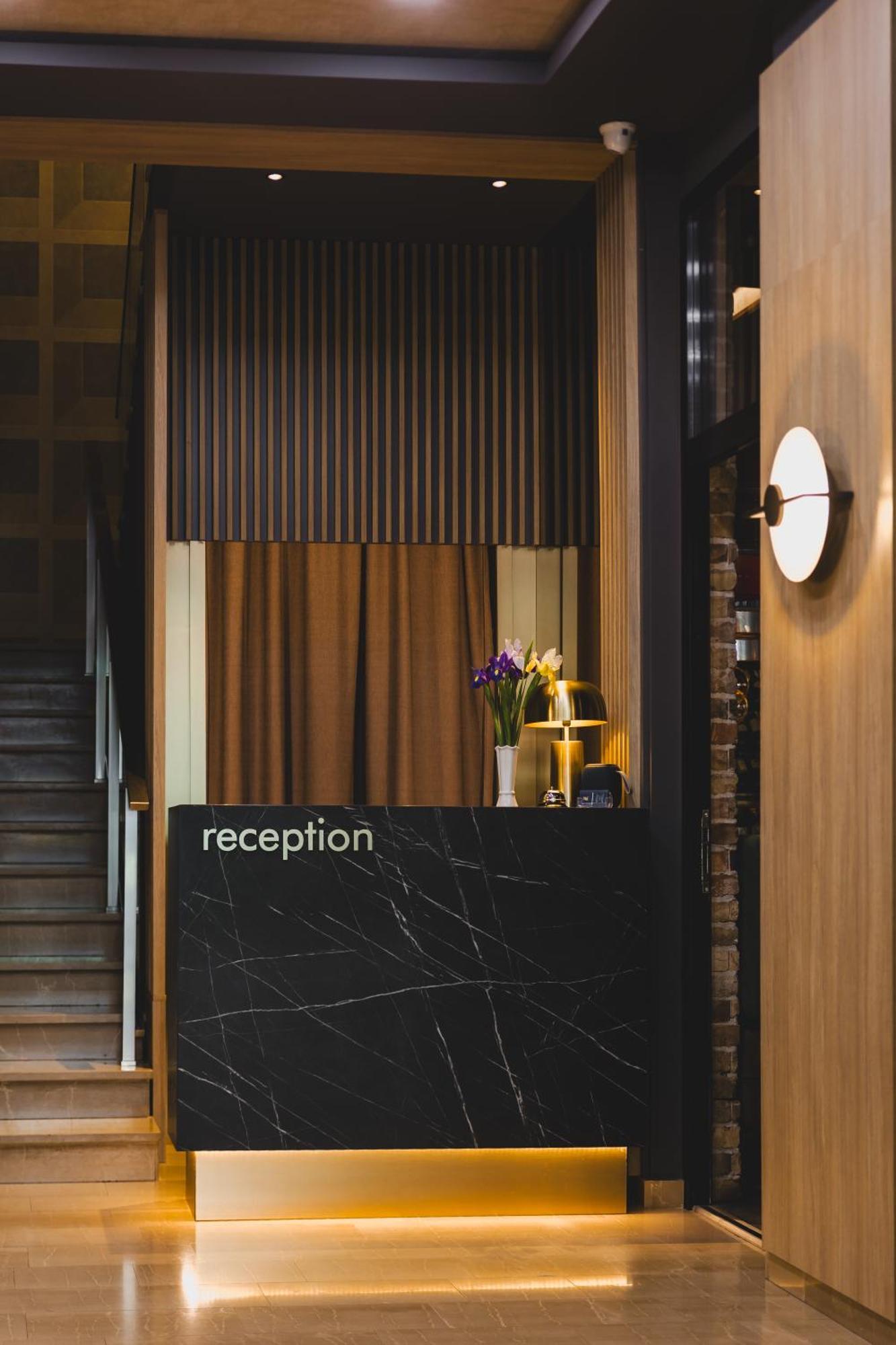 Hotel 219 Будва Екстериор снимка