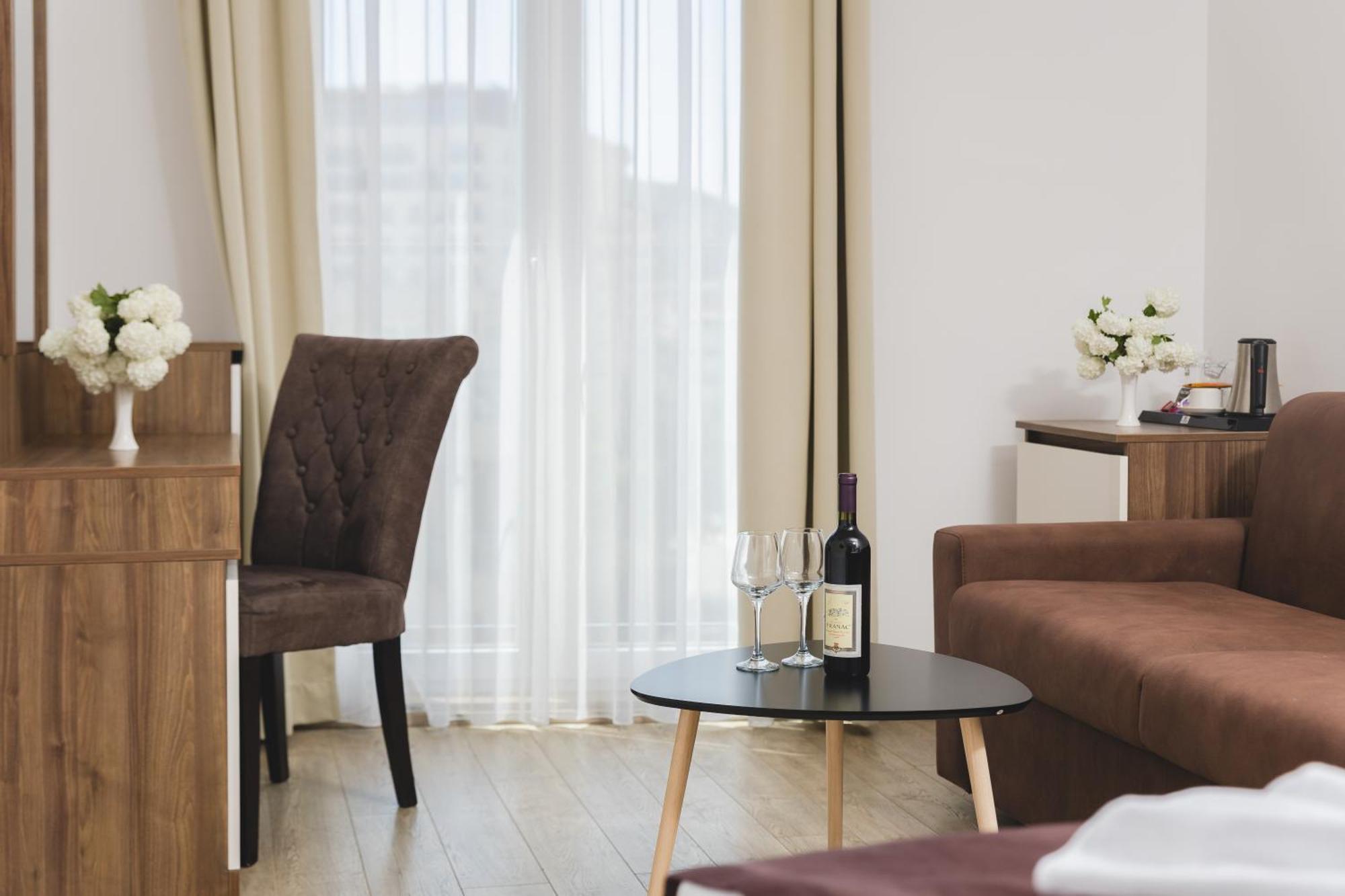 Hotel 219 Будва Екстериор снимка