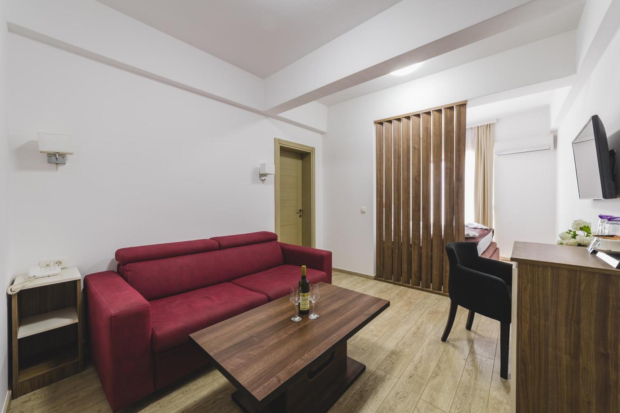 Hotel 219 Будва Екстериор снимка