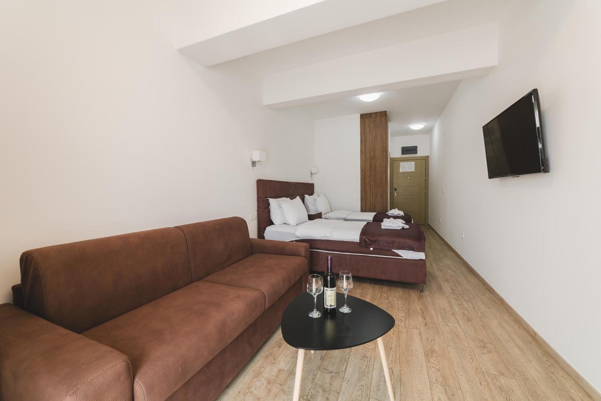 Hotel 219 Будва Екстериор снимка