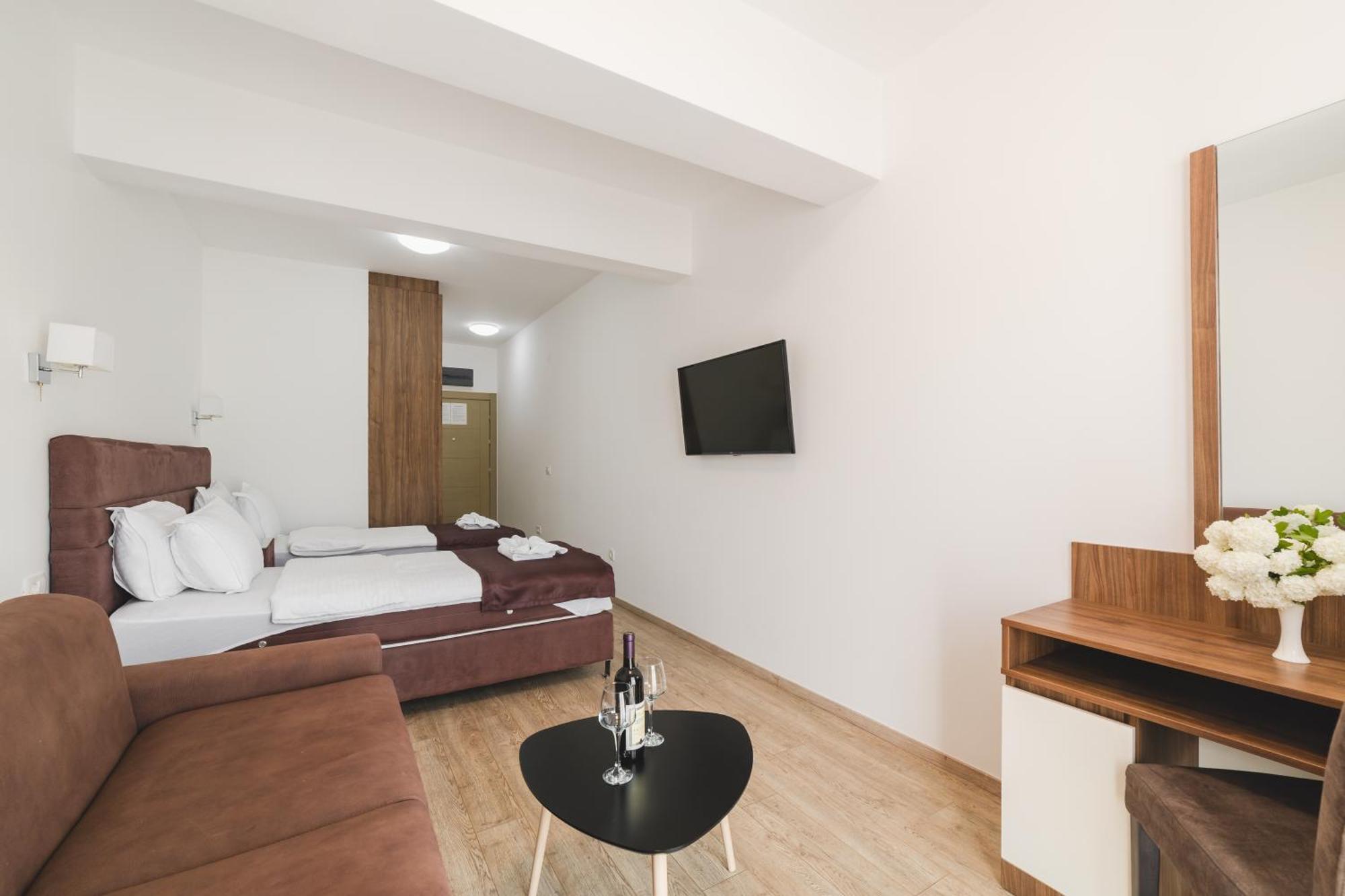 Hotel 219 Будва Екстериор снимка