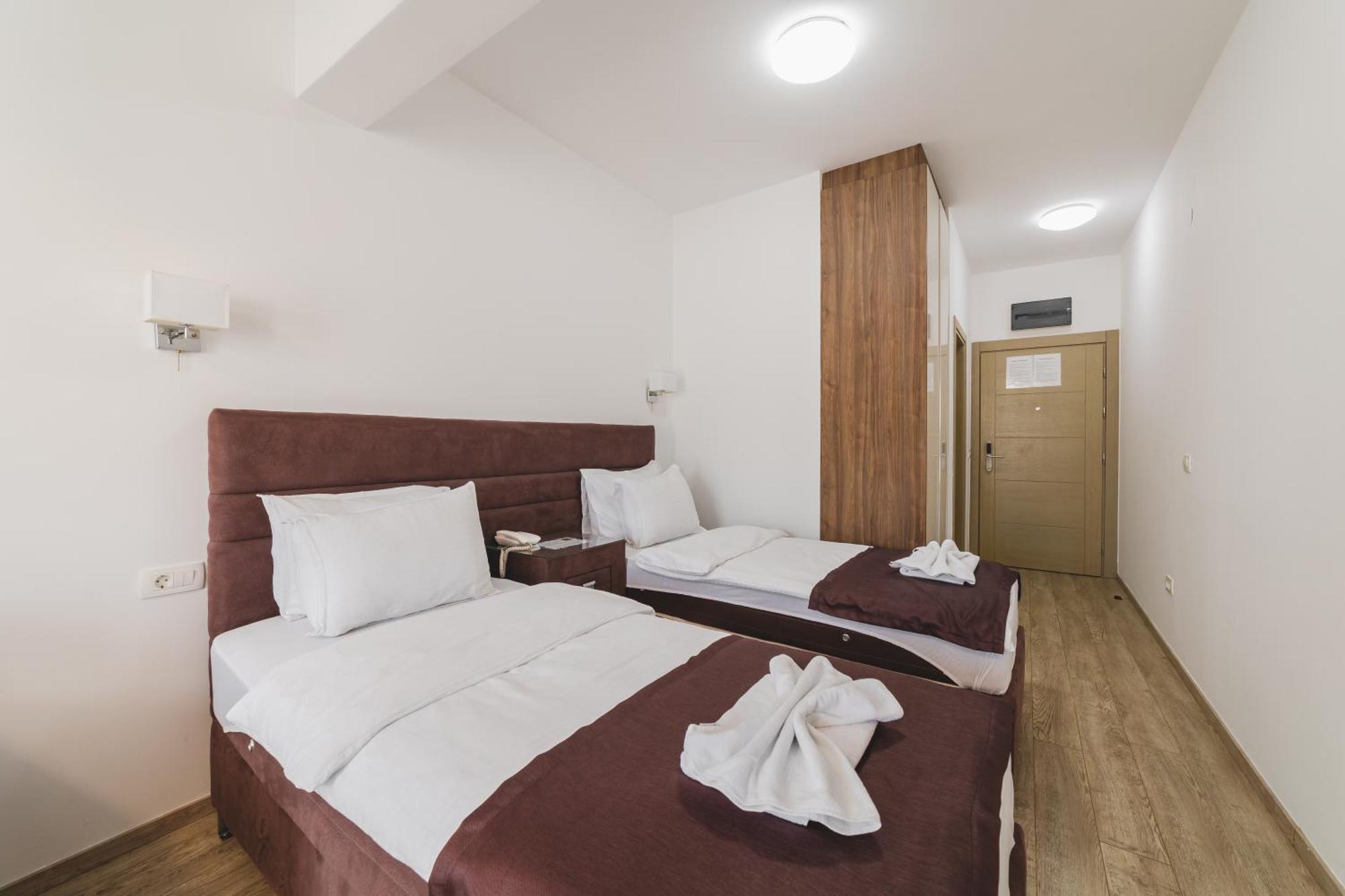 Hotel 219 Будва Екстериор снимка